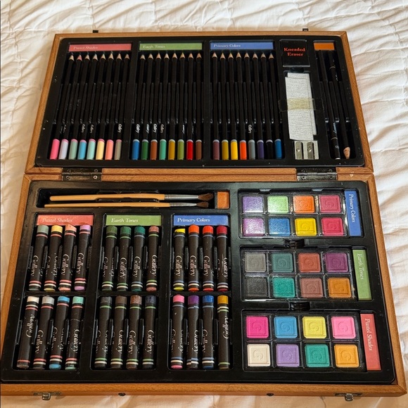 Other - Art Set with Colored Pencils and Pastels